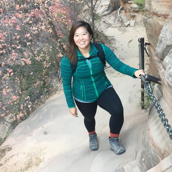 Meet your Posher, Alexandra - Picture 1 of 1